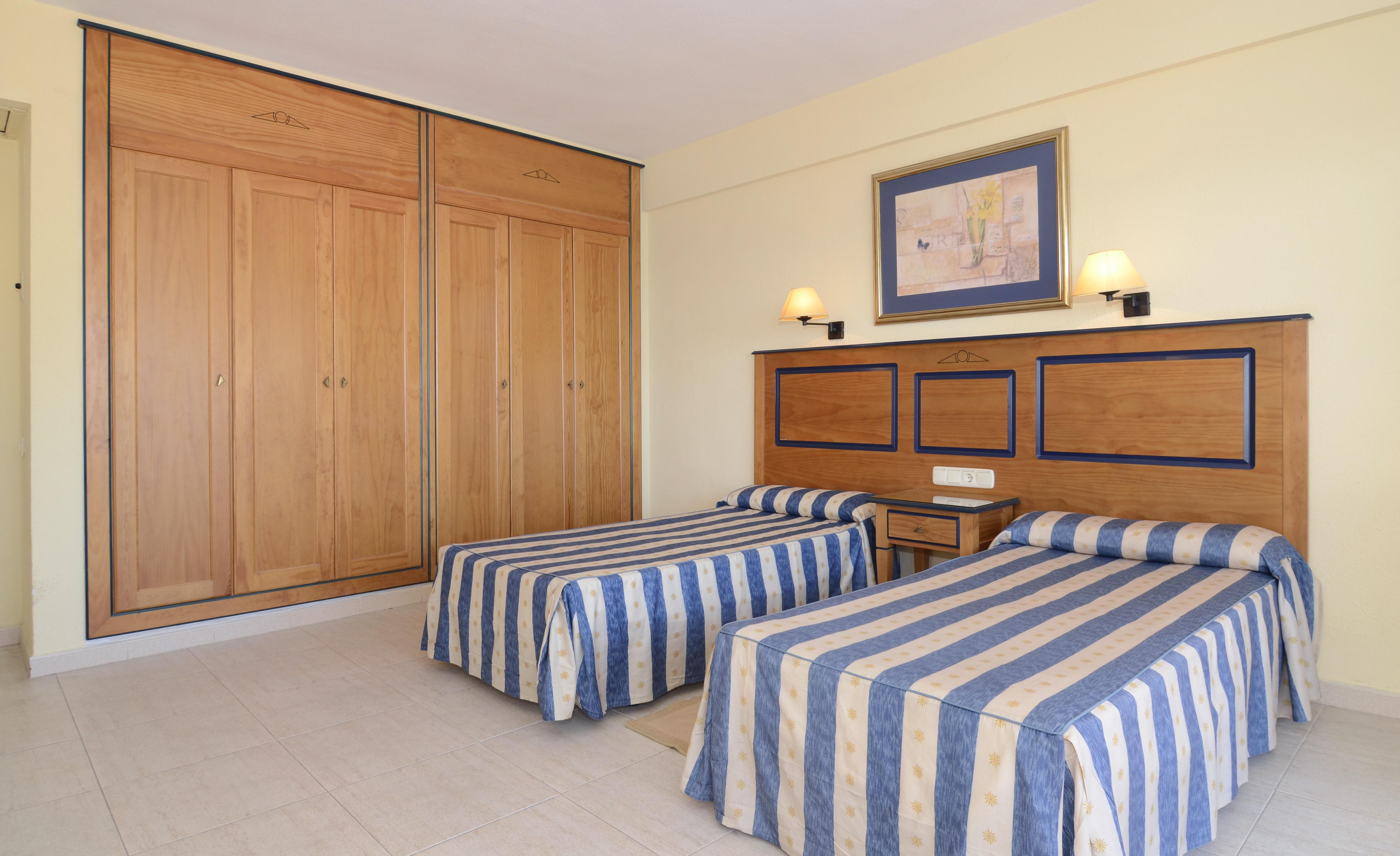 Hotel Apartamentos Pyr Fuengirola Luaran gambar
