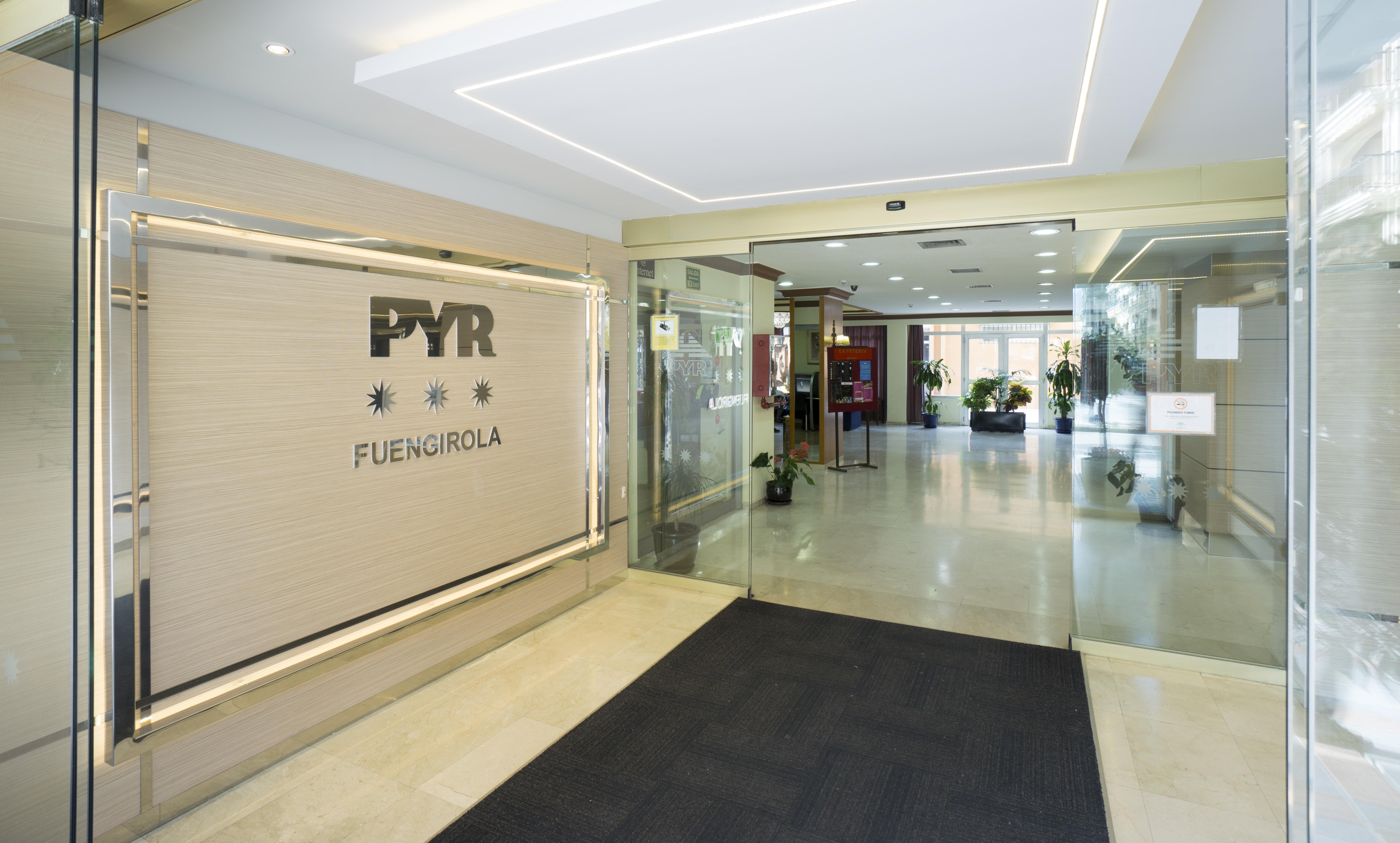 Hotel Apartamentos Pyr Fuengirola Luaran gambar