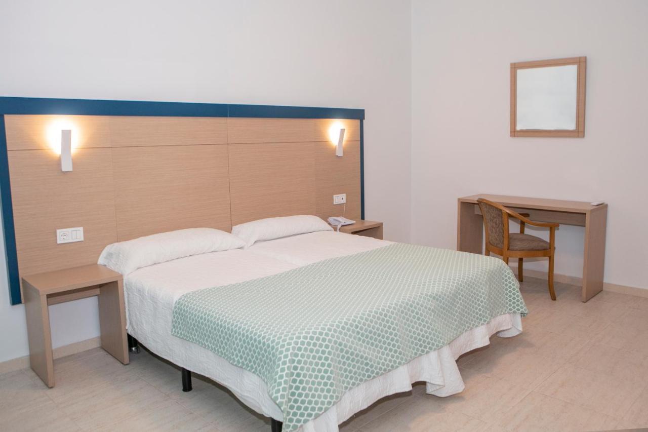 Hotel Apartamentos Pyr Fuengirola Luaran gambar