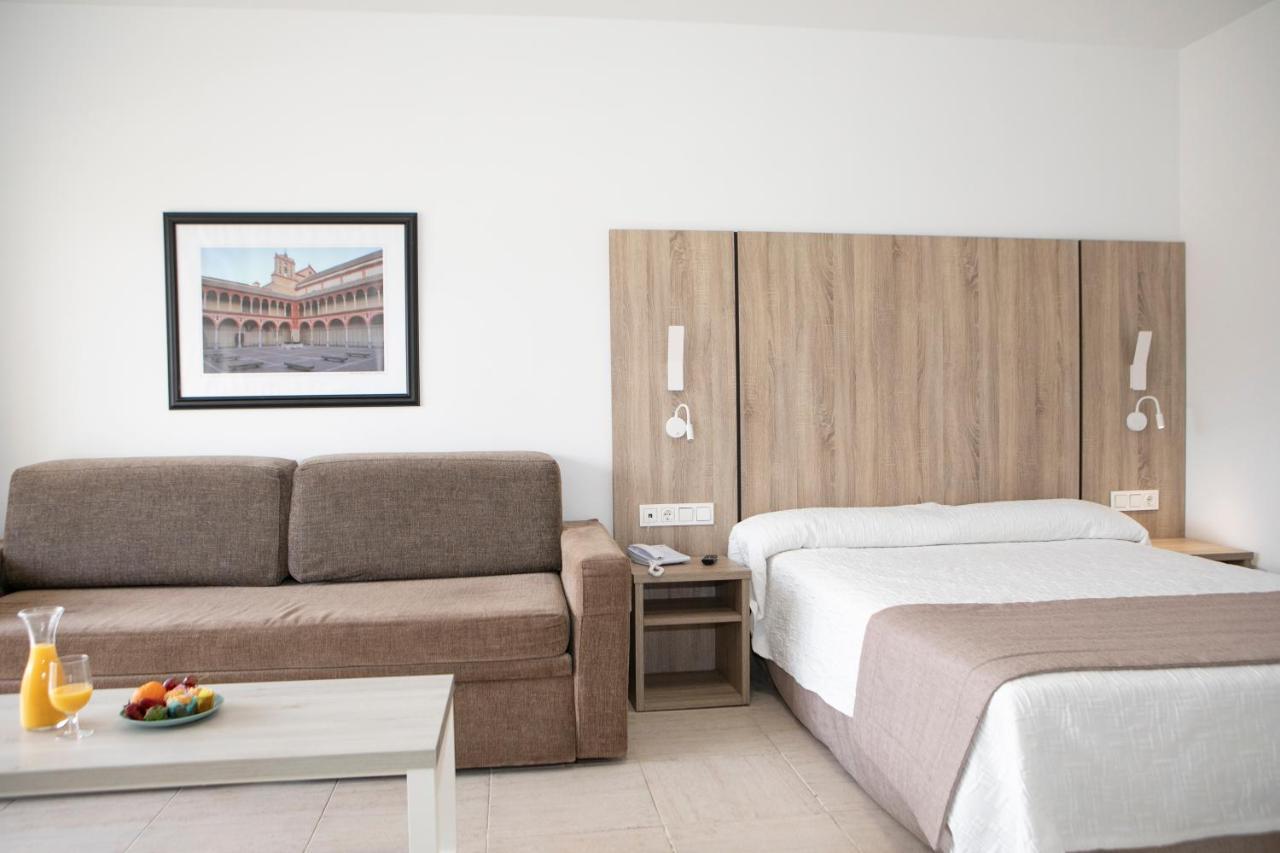 Hotel Apartamentos Pyr Fuengirola Luaran gambar
