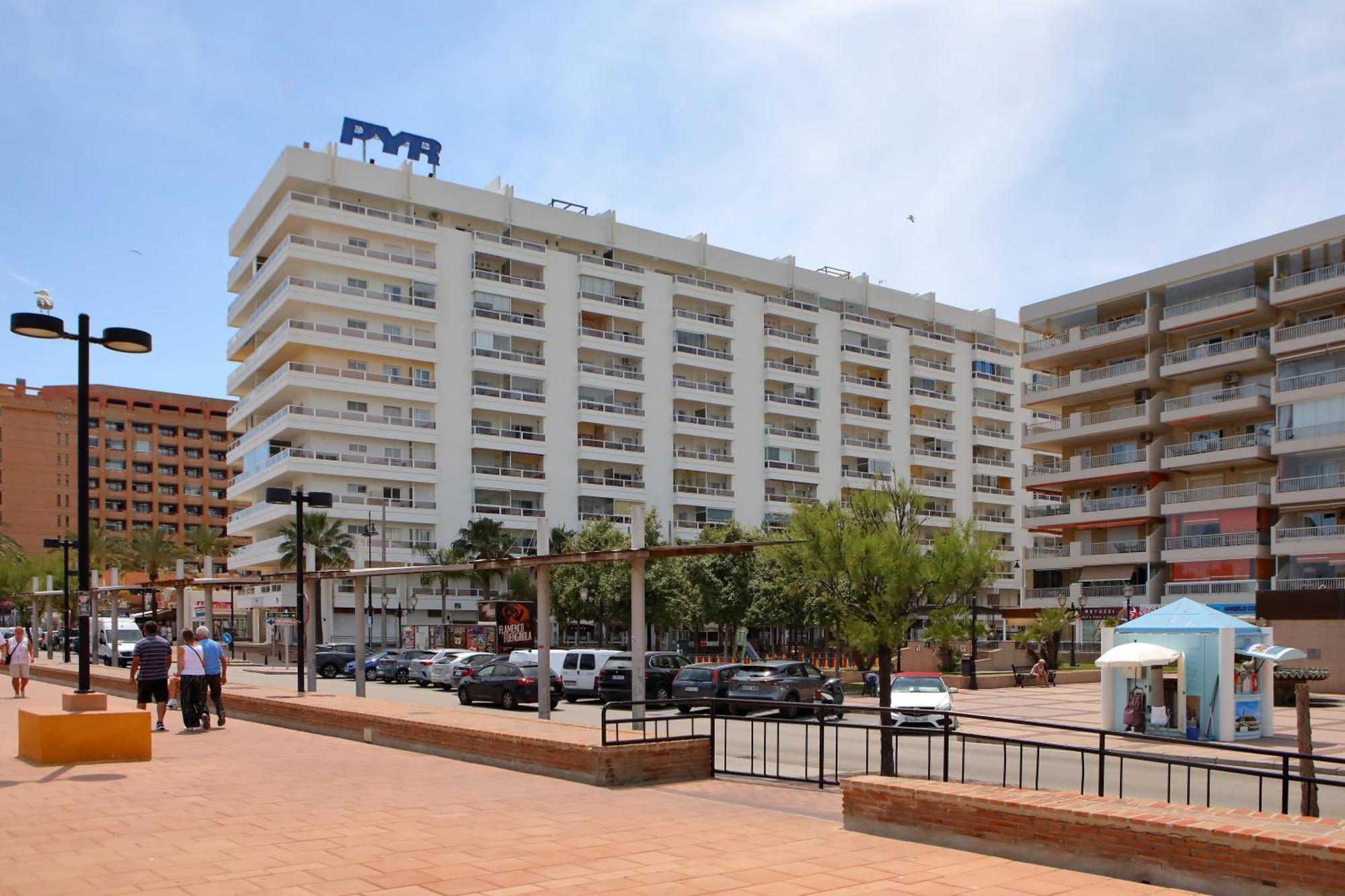Hotel Apartamentos Pyr Fuengirola Luaran gambar