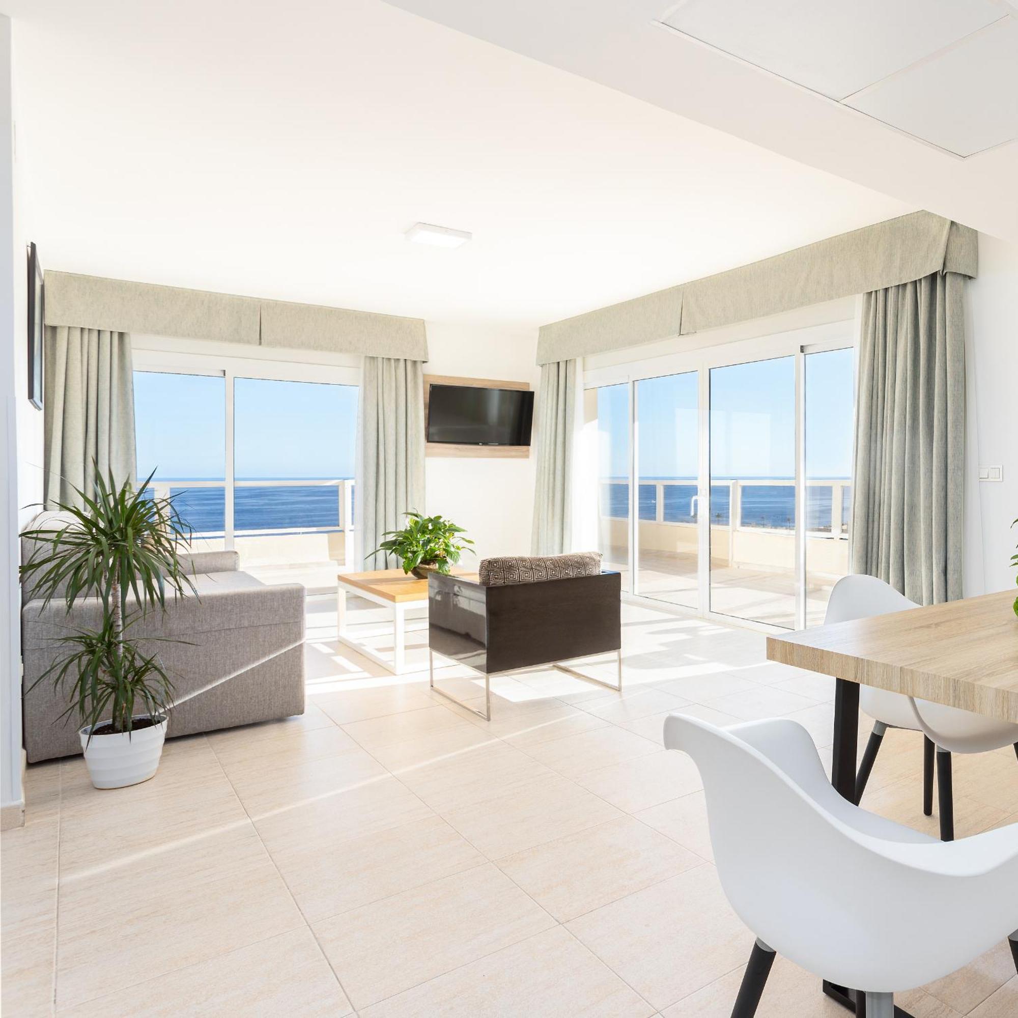 Hotel Apartamentos Pyr Fuengirola Luaran gambar