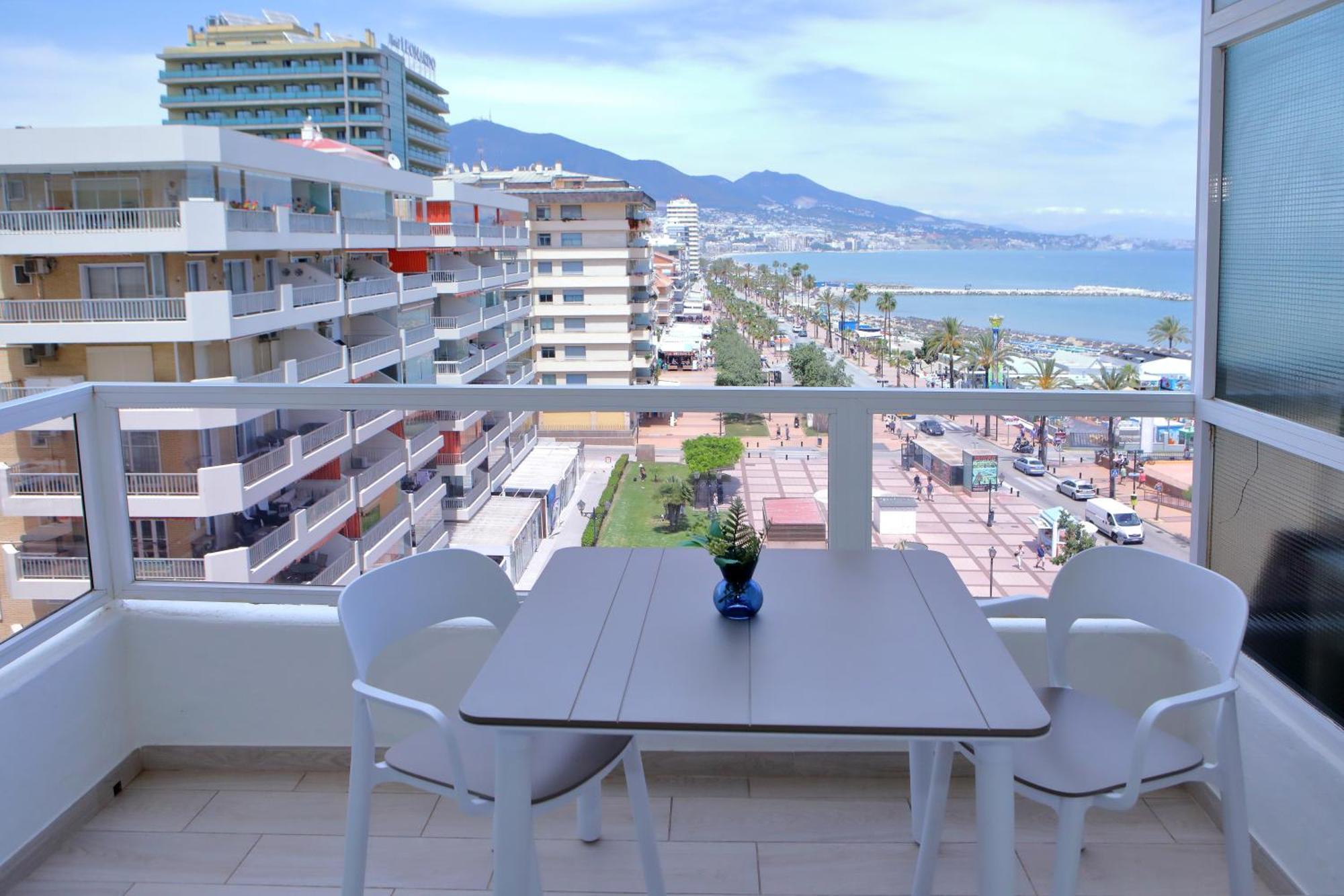 Hotel Apartamentos Pyr Fuengirola Luaran gambar