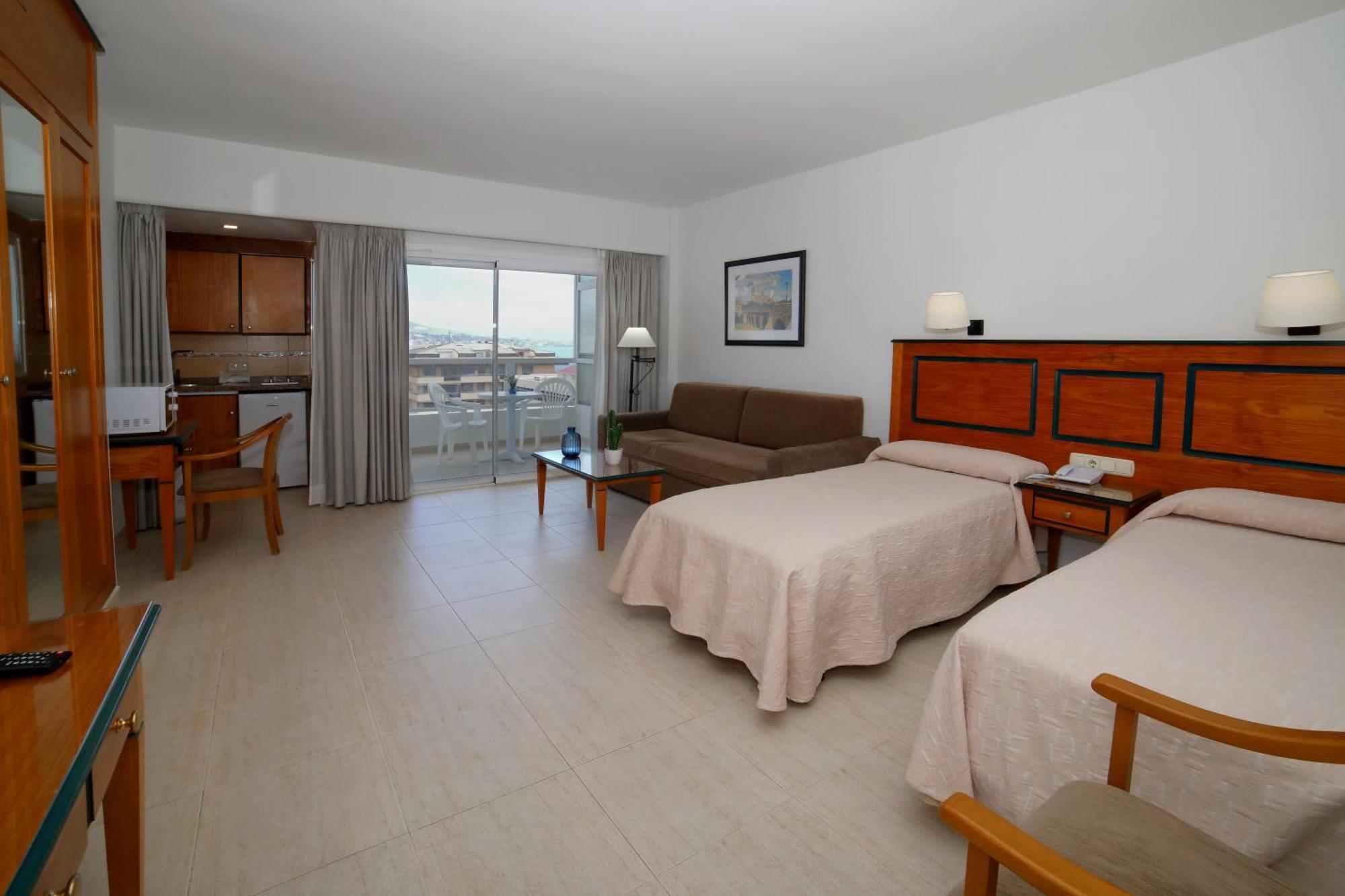 Hotel Apartamentos Pyr Fuengirola Luaran gambar