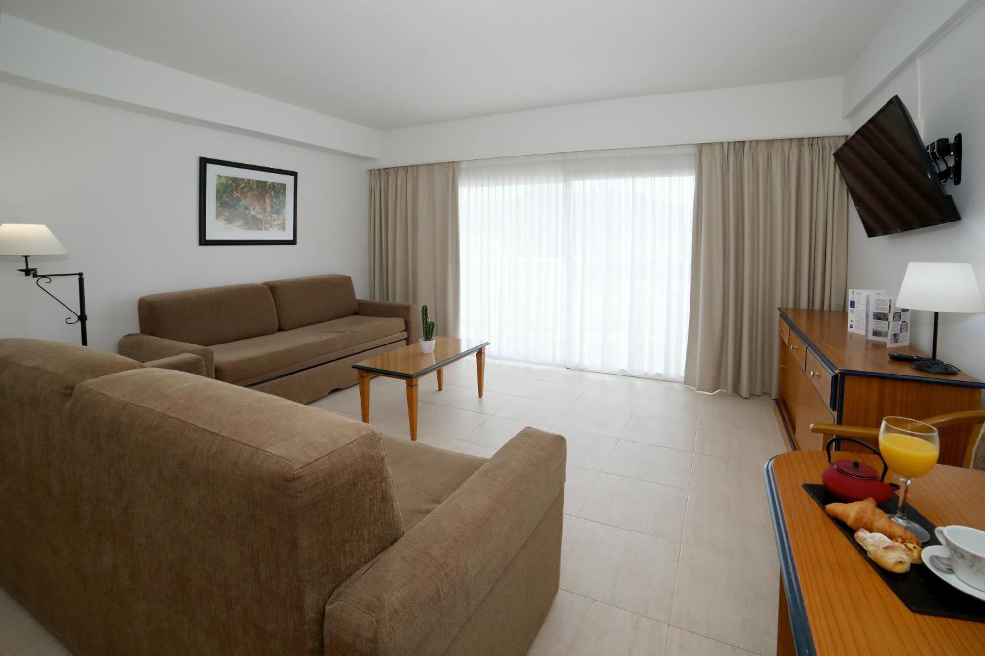 Hotel Apartamentos Pyr Fuengirola Luaran gambar