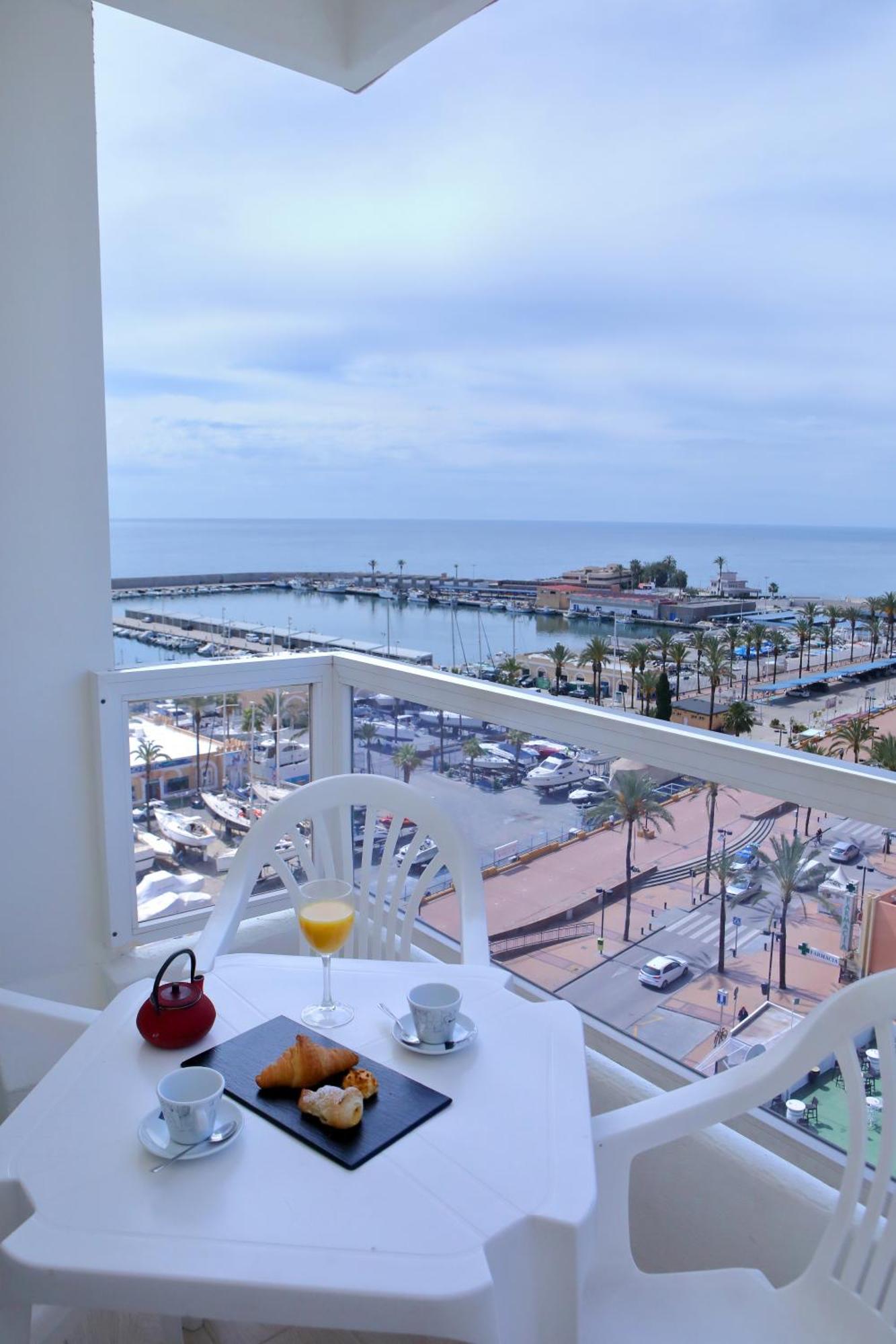 Hotel Apartamentos Pyr Fuengirola Luaran gambar